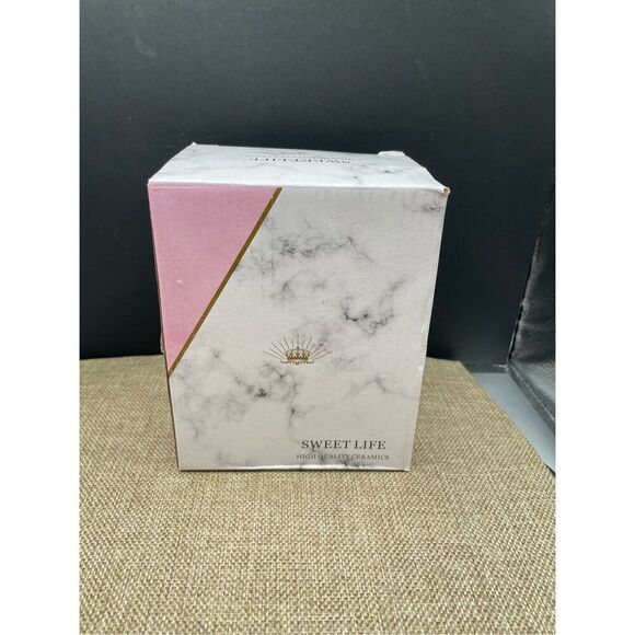 New Not A Day Over Fabulous 14 Oz Ceramic Mug Matching Lid & Gold Spoon Original - Picture 5 of 7